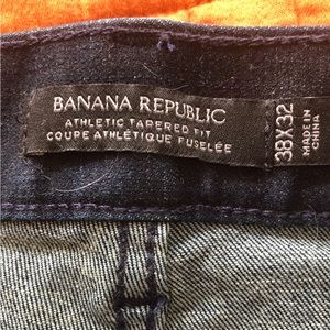 38/32 athletic tapered fit jeans
